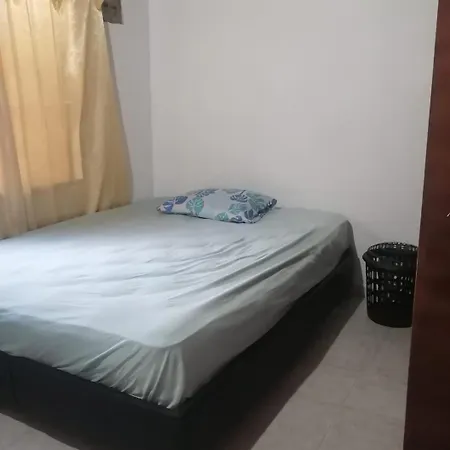 Habitacion Con Cama Doble Y Ventilador Cartagena