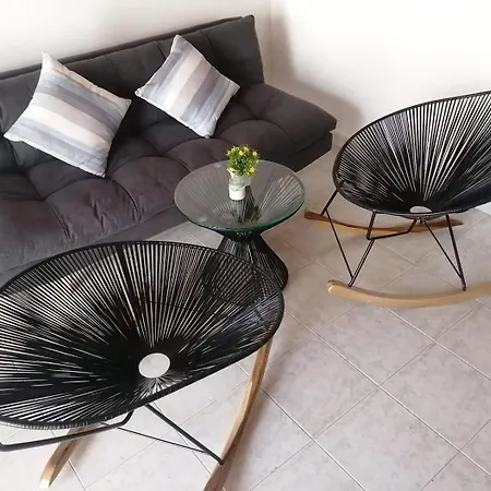 Habitacion Con Cama Doble Y Ventilador